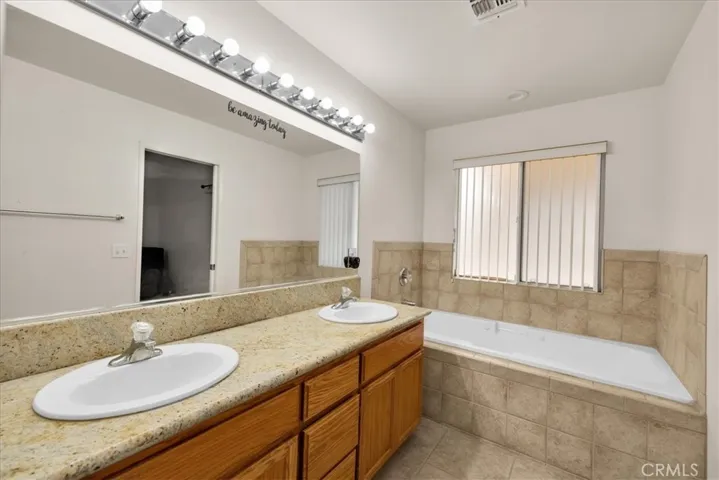 8514 Barberry Avenue, Yucca Valley, California 92284