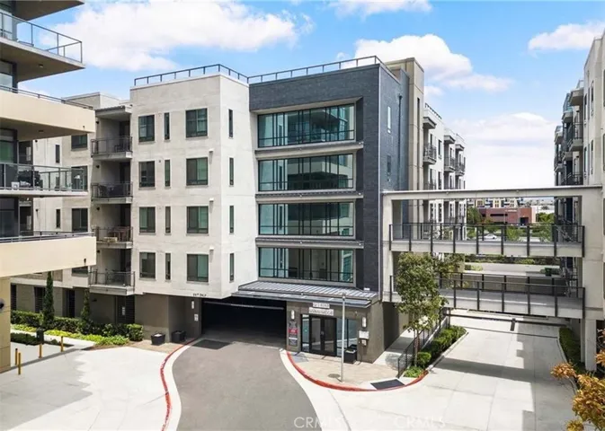 Parking on 1st floor, 24 hr key fab entry for mail and elevator. Cars are also gated and secure.