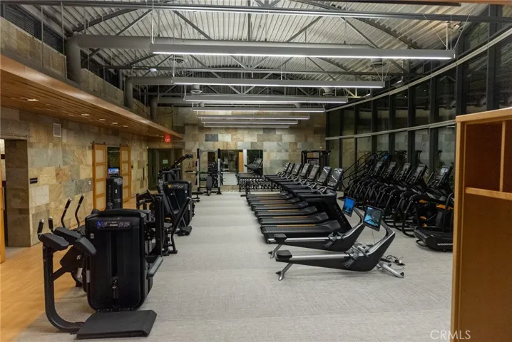 Amazing updated and well-kept gym with all equiptment