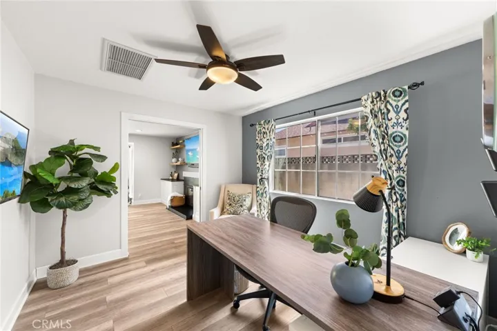 Bedroom 5/Office