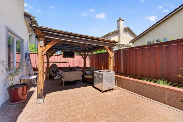 34237 Torrey Pine Lane, Union City, California 94587