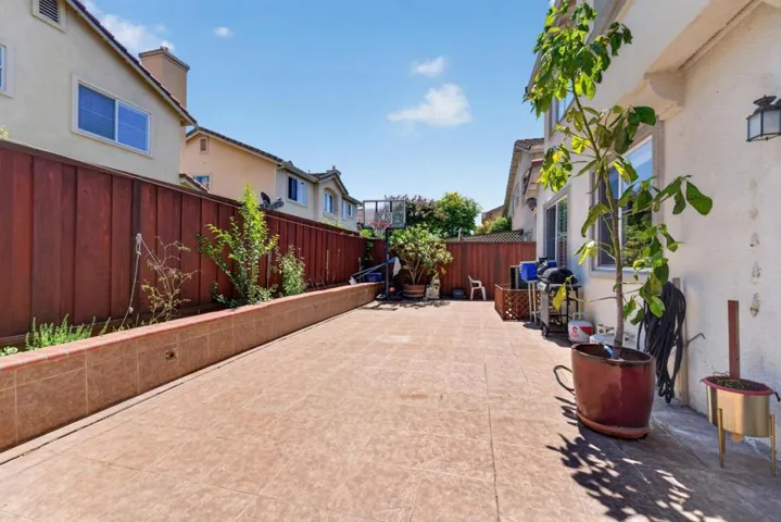 34237 Torrey Pine Lane, Union City, California 94587