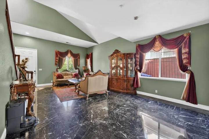 34237 Torrey Pine Lane, Union City, California 94587