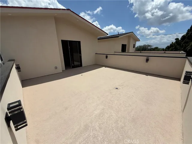 7826 Kyle Street, Sunland, California 91040