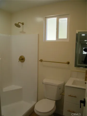 Main bathroom