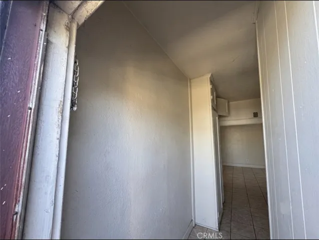 4305 San Pedro, Los Angeles, California 90011