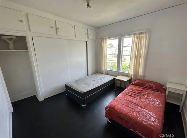 4305 San Pedro, Los Angeles, California 90011