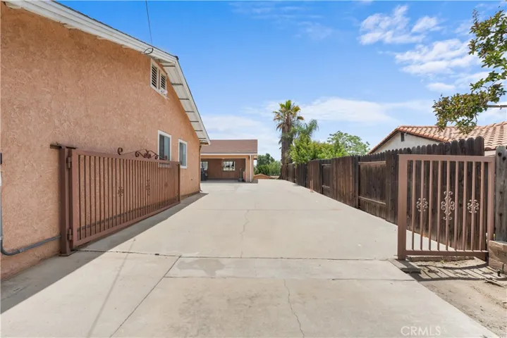 33227 Avenue D, Yucaipa, California 92399
