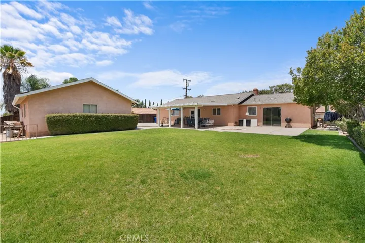 33227 Avenue D, Yucaipa, California 92399