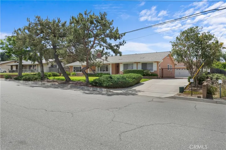 33227 Avenue D, Yucaipa, California 92399