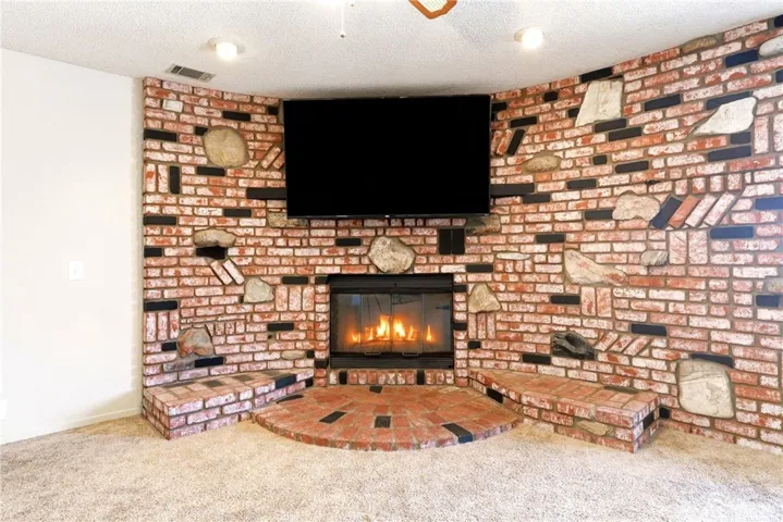 16810 Danbury, Hesperia, California 92345