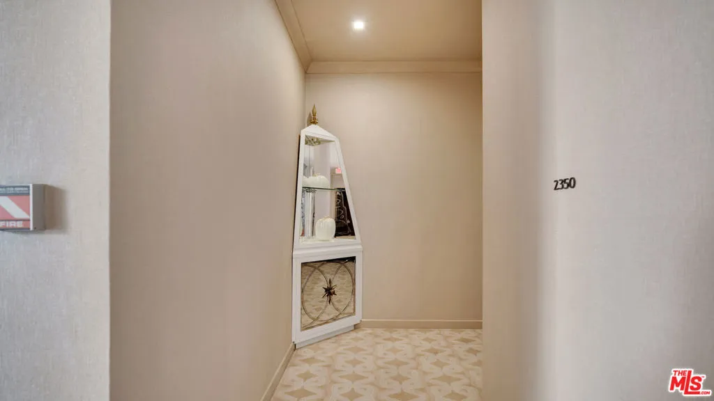 Private residence entrance acc