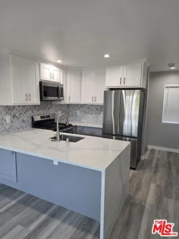 5353 S Harcourt Avenue, Windsor Hills, California 90043 — photo 4