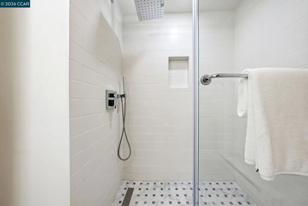 Large Walk In Shower