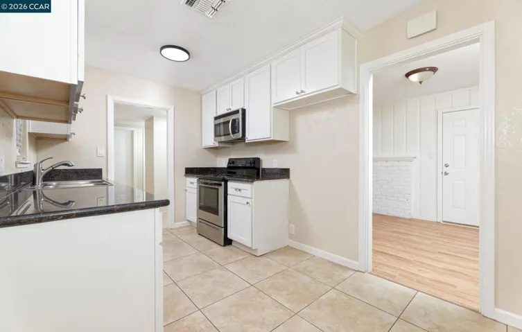 4300 42nd Ave, Sacramento, California 95824