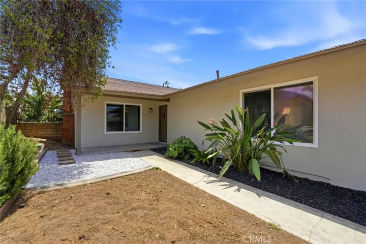 6677 La Praix Street, Highland, California 92346