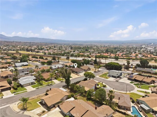 6677 La Praix Street, Highland, California 92346