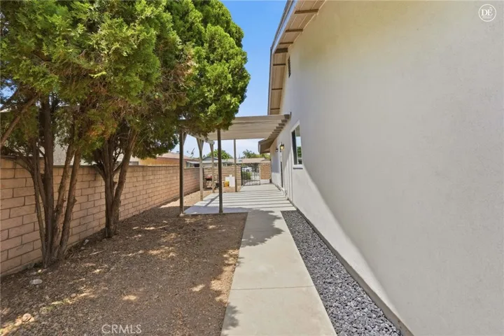 6677 La Praix Street, Highland, California 92346