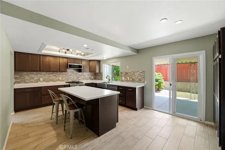 6677 La Praix Street, Highland, California 92346