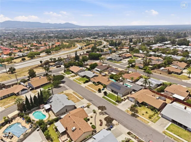 6677 La Praix Street, Highland, California 92346