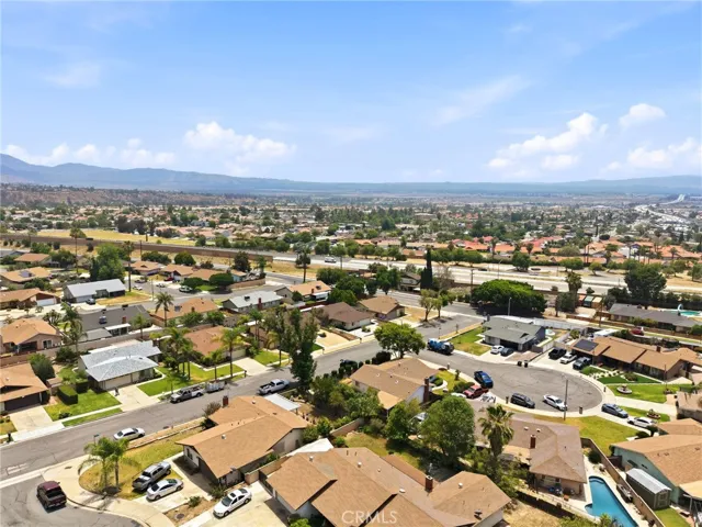 6677 La Praix Street, Highland, California 92346