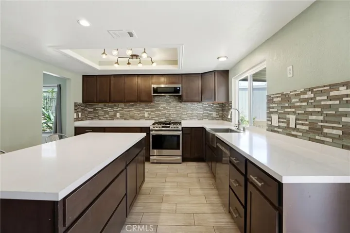 6677 La Praix Street, Highland, California 92346