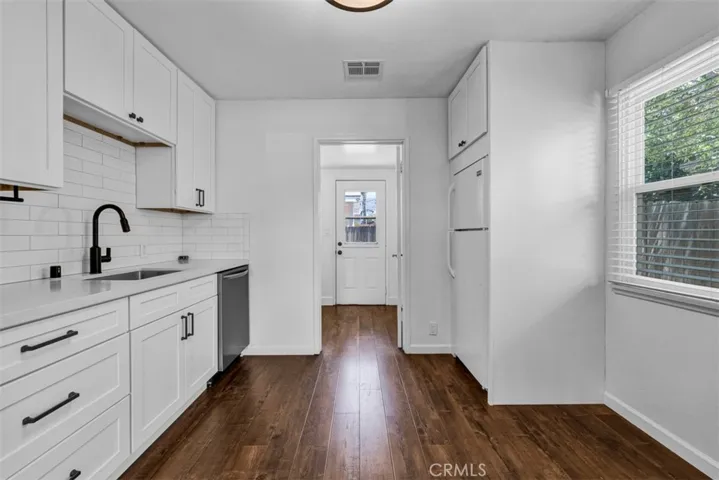 115 E Colorado, Glendora, California 91740