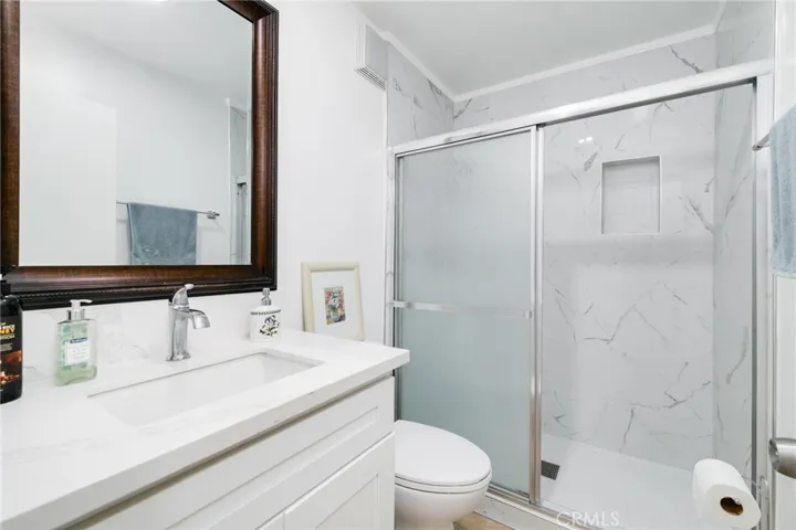1st floor bathroom