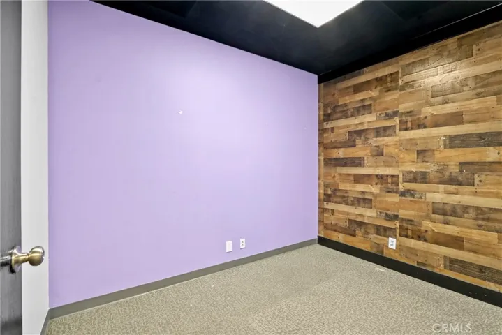 2100 S Fairview Street, Santa Ana, California 92704