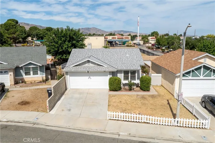 37137 26th Street E, Palmdale, California 93550
