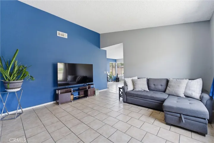 37137 26th Street E, Palmdale, California 93550