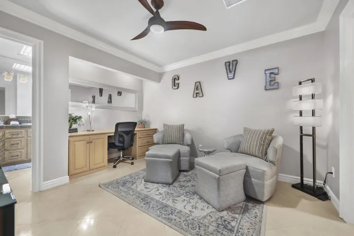 OFFICE/DEN AREA