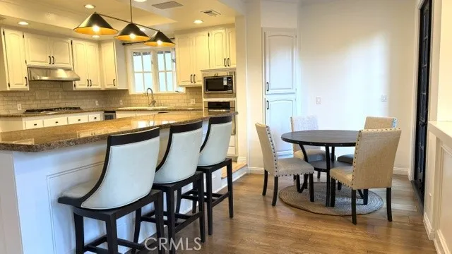 Kitchen Furniture & Island Counter Stools