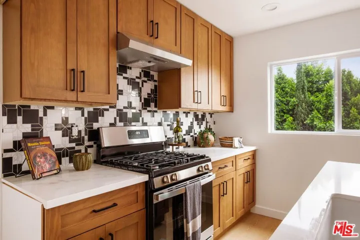 2760 Fyler Place, Los Angeles, California 90065