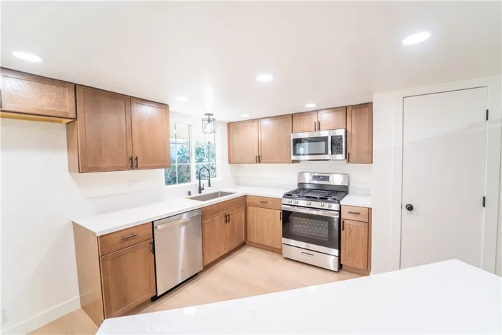 13560 Nassau Drive, Victorville, California 92395
