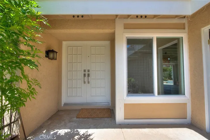 Double door entry