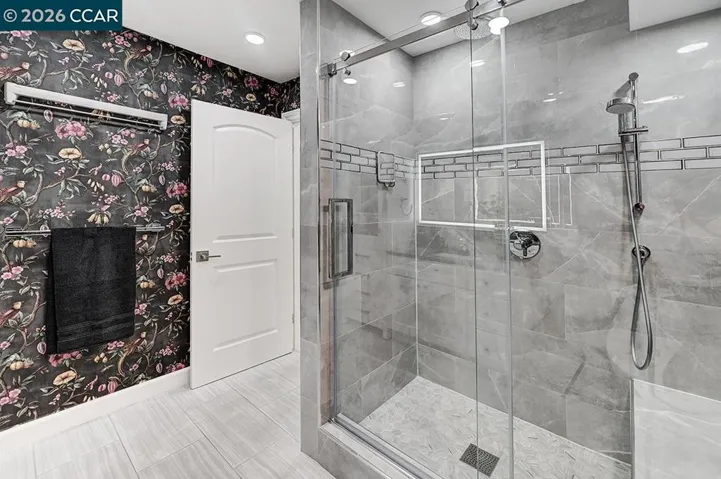 3410 Tice Creek 4, Walnut Creek, California 94595