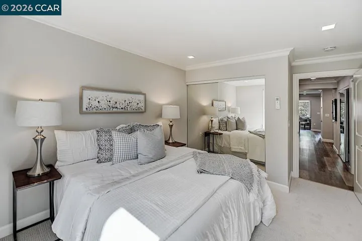 3410 Tice Creek 4, Walnut Creek, California 94595