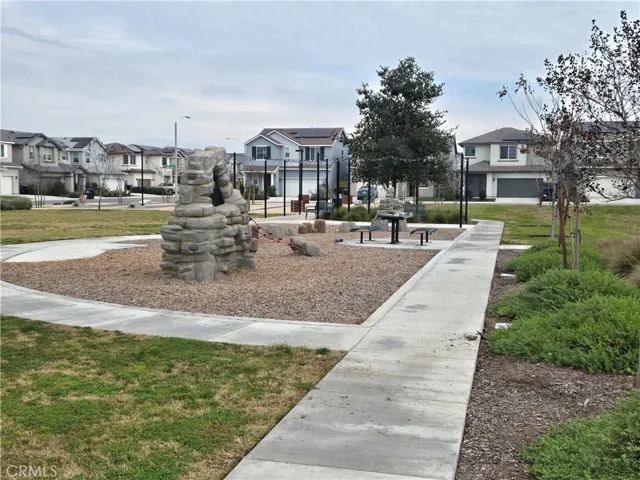 3021 N Sowell Street, Visalia, California 93291