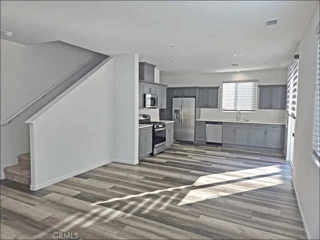 3021 N Sowell Street, Visalia, California 93291
