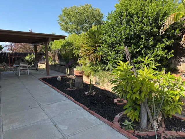 11651 Poplar Street, Loma Linda, California 92354