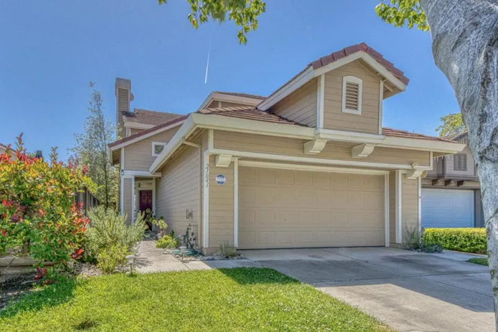 21041 Country Park Road, Salinas, California 93908