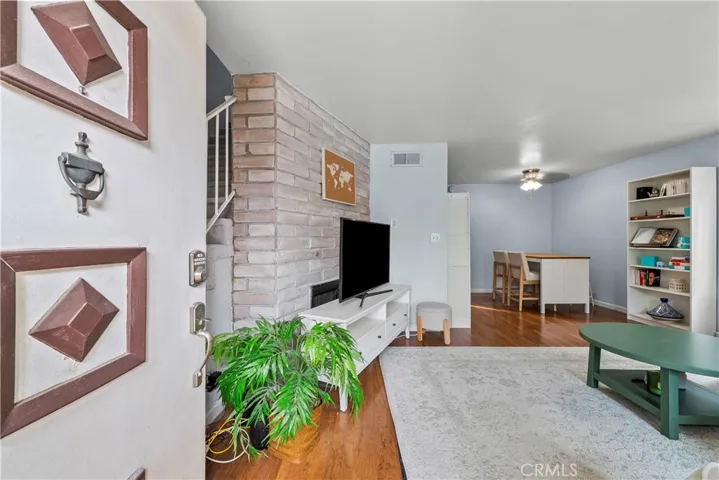 14435 Plummer 23, Panorama City, California 91402