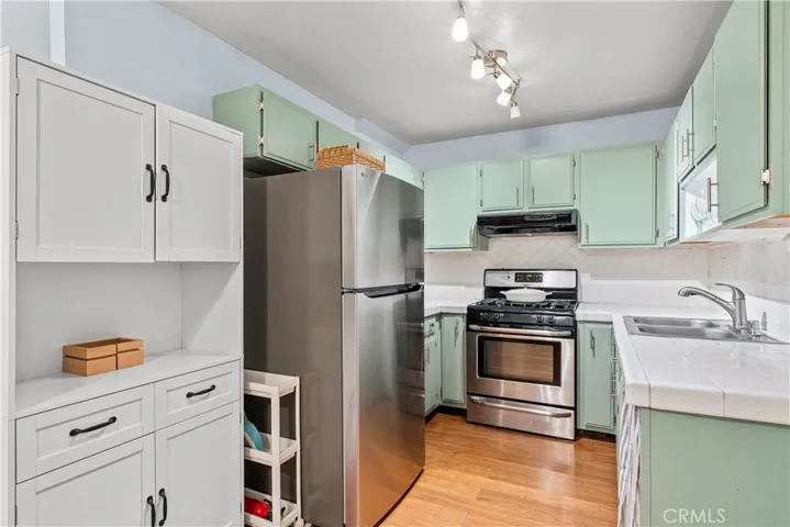 14435 Plummer 23, Panorama City, California 91402