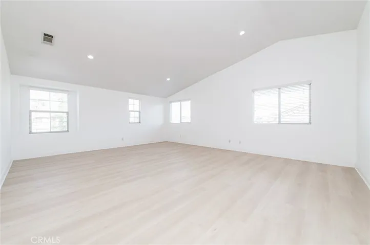 6915 Cedar Creek, Eastvale, California 92880