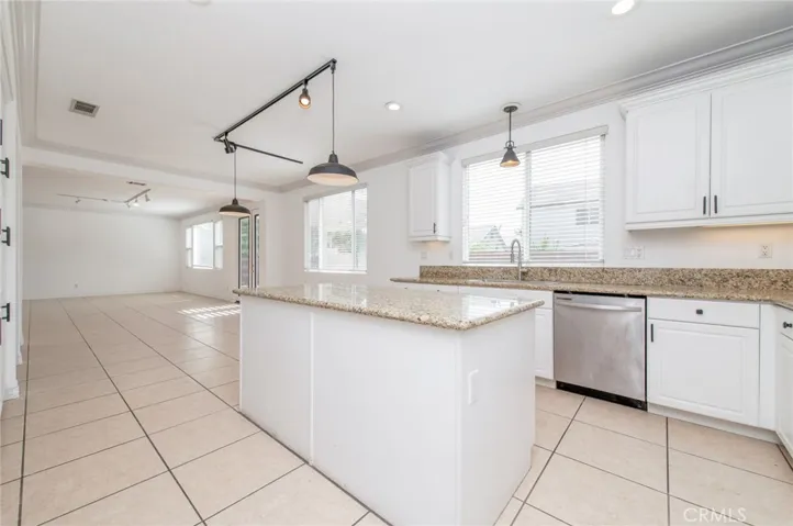 6915 Cedar Creek, Eastvale, California 92880