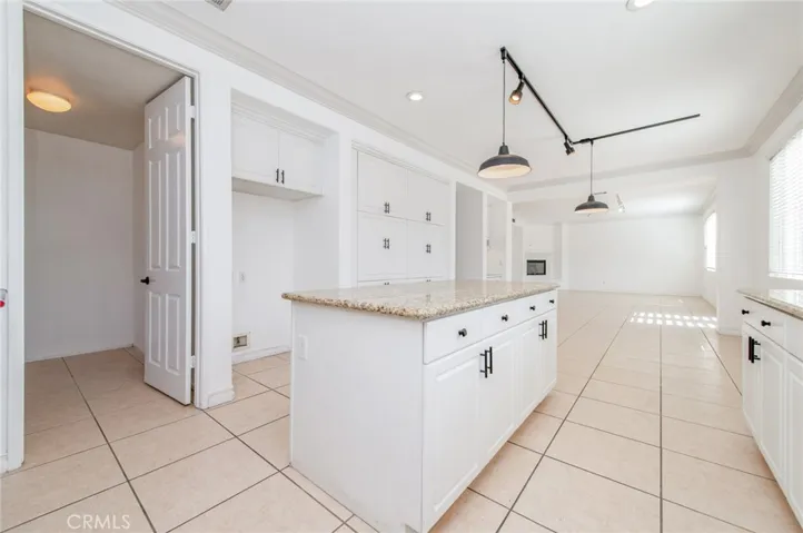 6915 Cedar Creek, Eastvale, California 92880