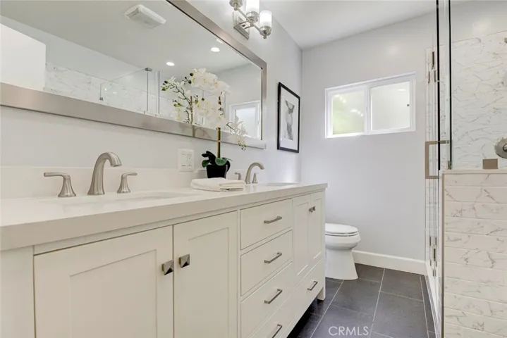 341 Cumberland Road, Glendale, California 91202