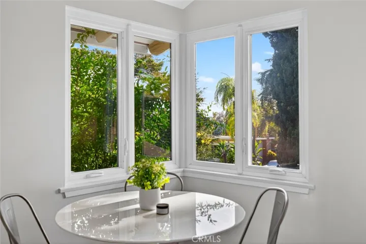 341 Cumberland Road, Glendale, California 91202