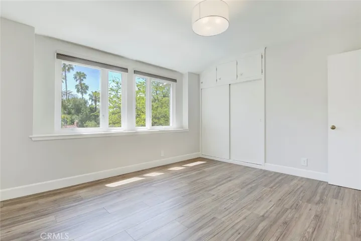 341 Cumberland Road, Glendale, California 91202